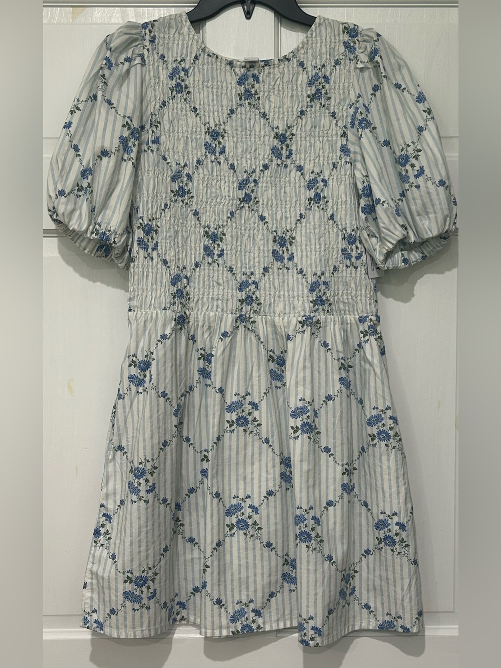 Old Navy Smocked Puff-Sleeve Dress